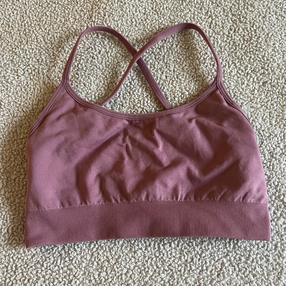 Nvgtn backless sports bra